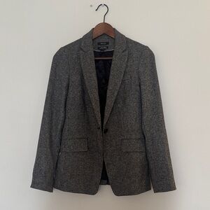 Woman’s Gray Blazer